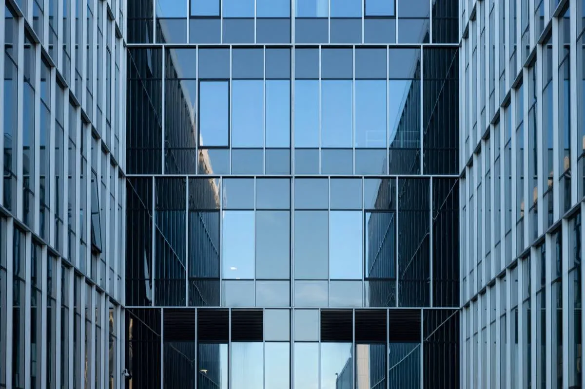 Commercial window services in Fontana, CA